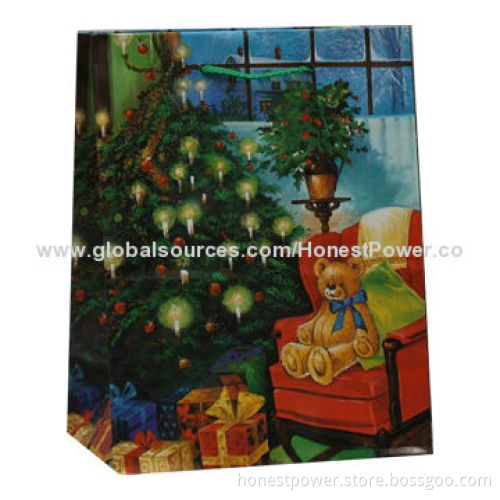 Christmas Paper Gift Bag, Made of 157gms SBS, Customized Designs and Sizes are Accepted
